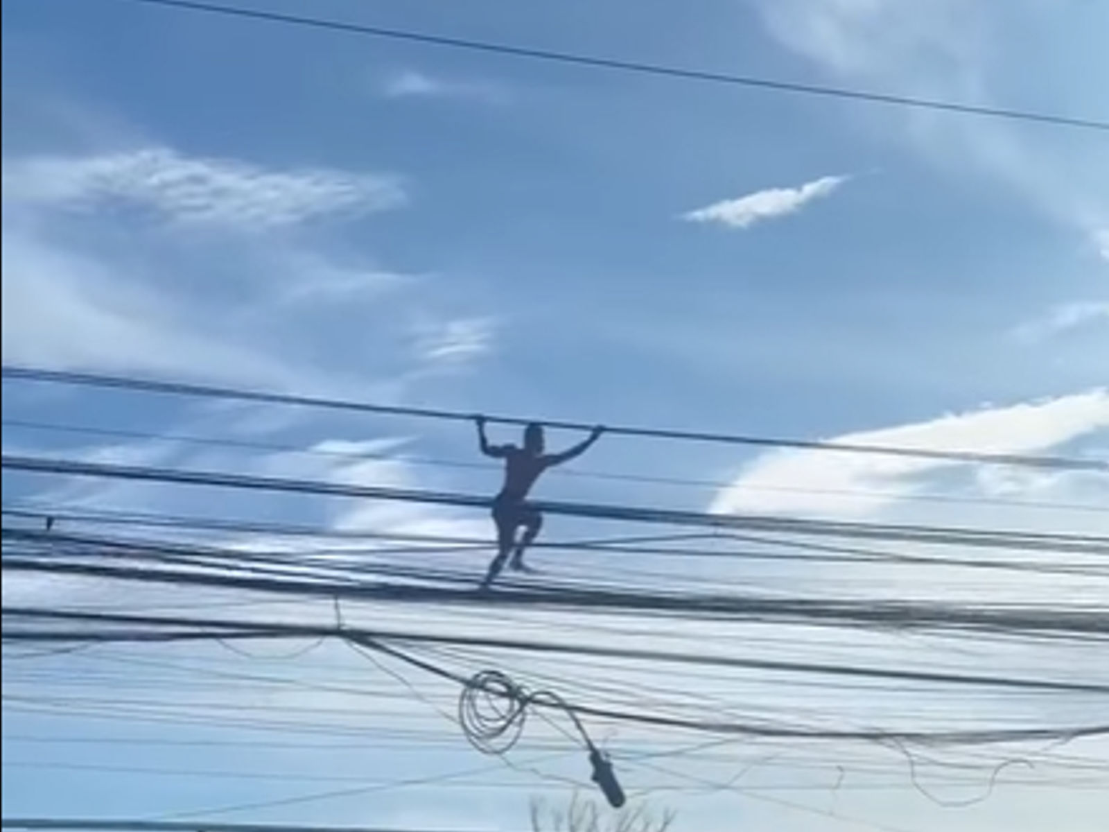 Paglulunsad ng 600 electric vehicle (EV) sa Cebu, suspendido